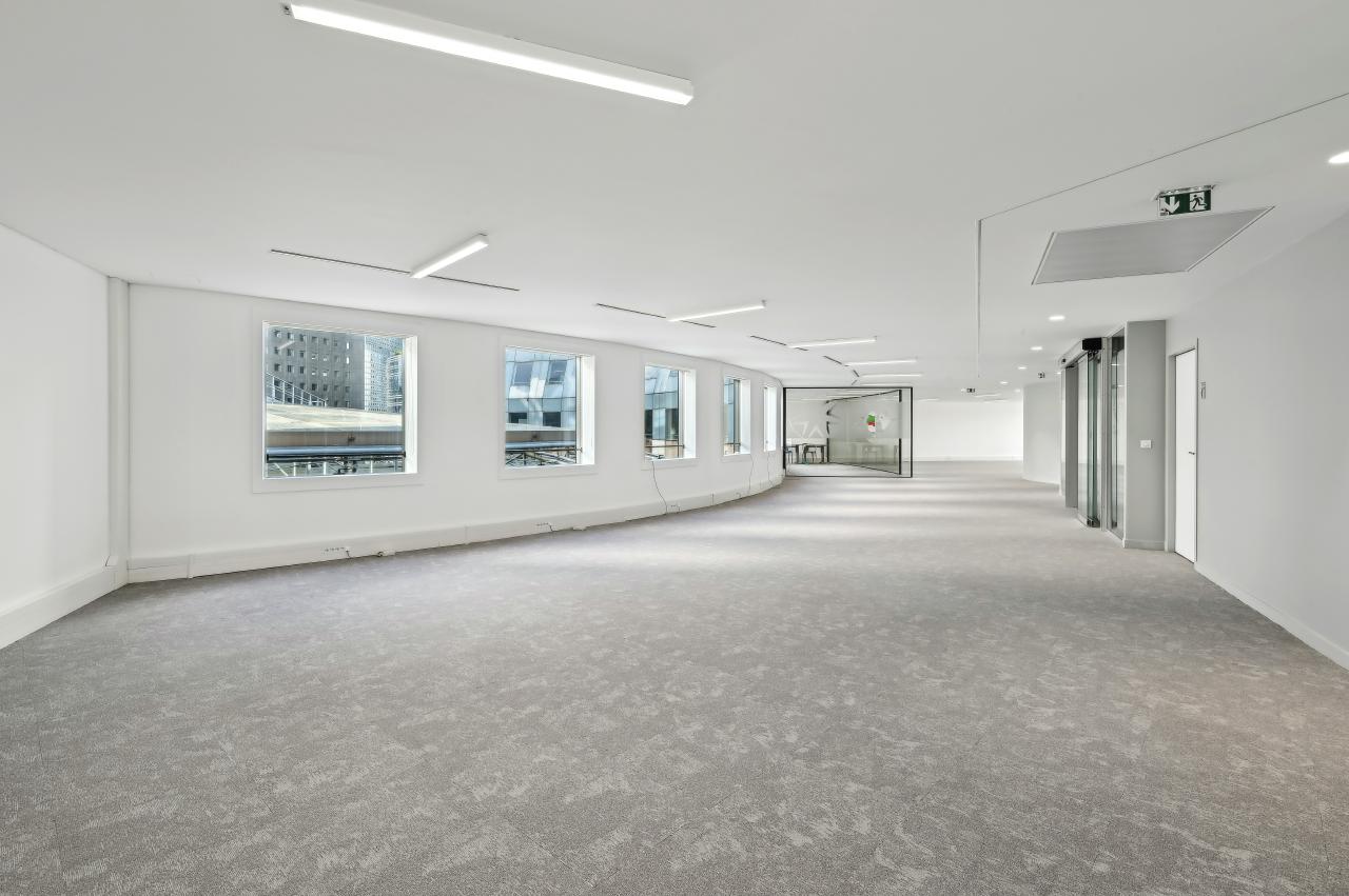 Bureau La Défense 784m² Location bureau Puteaux Hauts-de-Seine OLBUR2420410 11